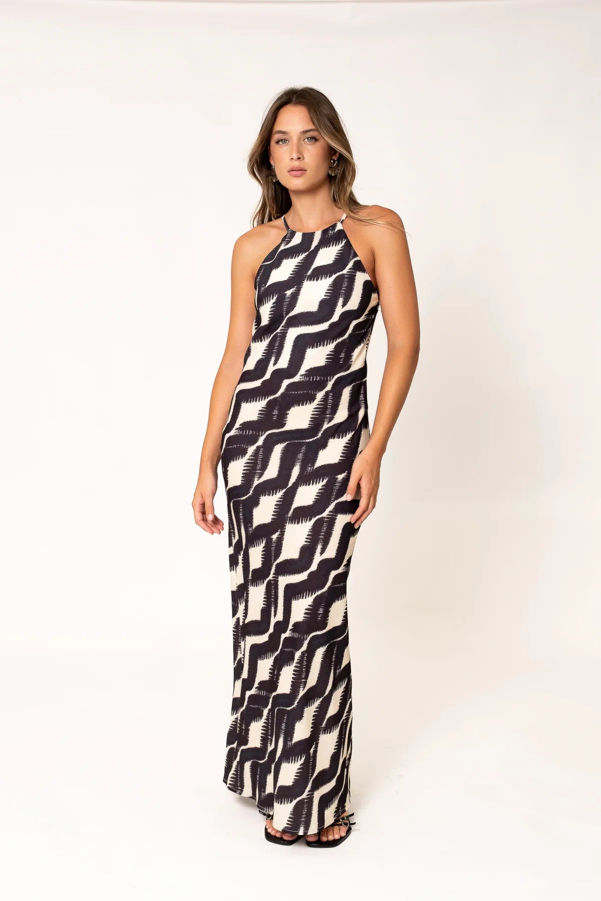 VESTIDO HALTER ESTAMPADO