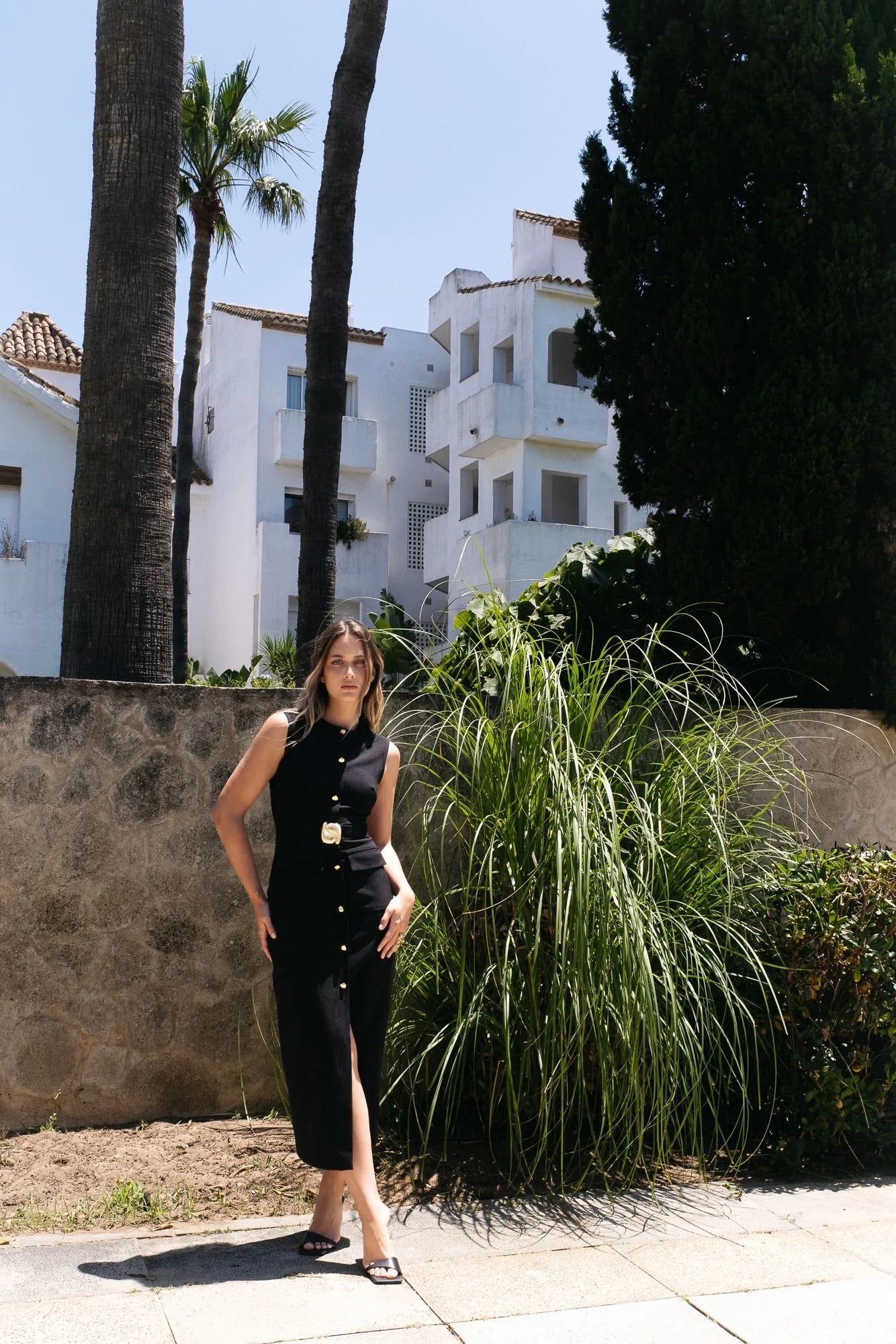 VESTIDO MIDI COM BOTÕES