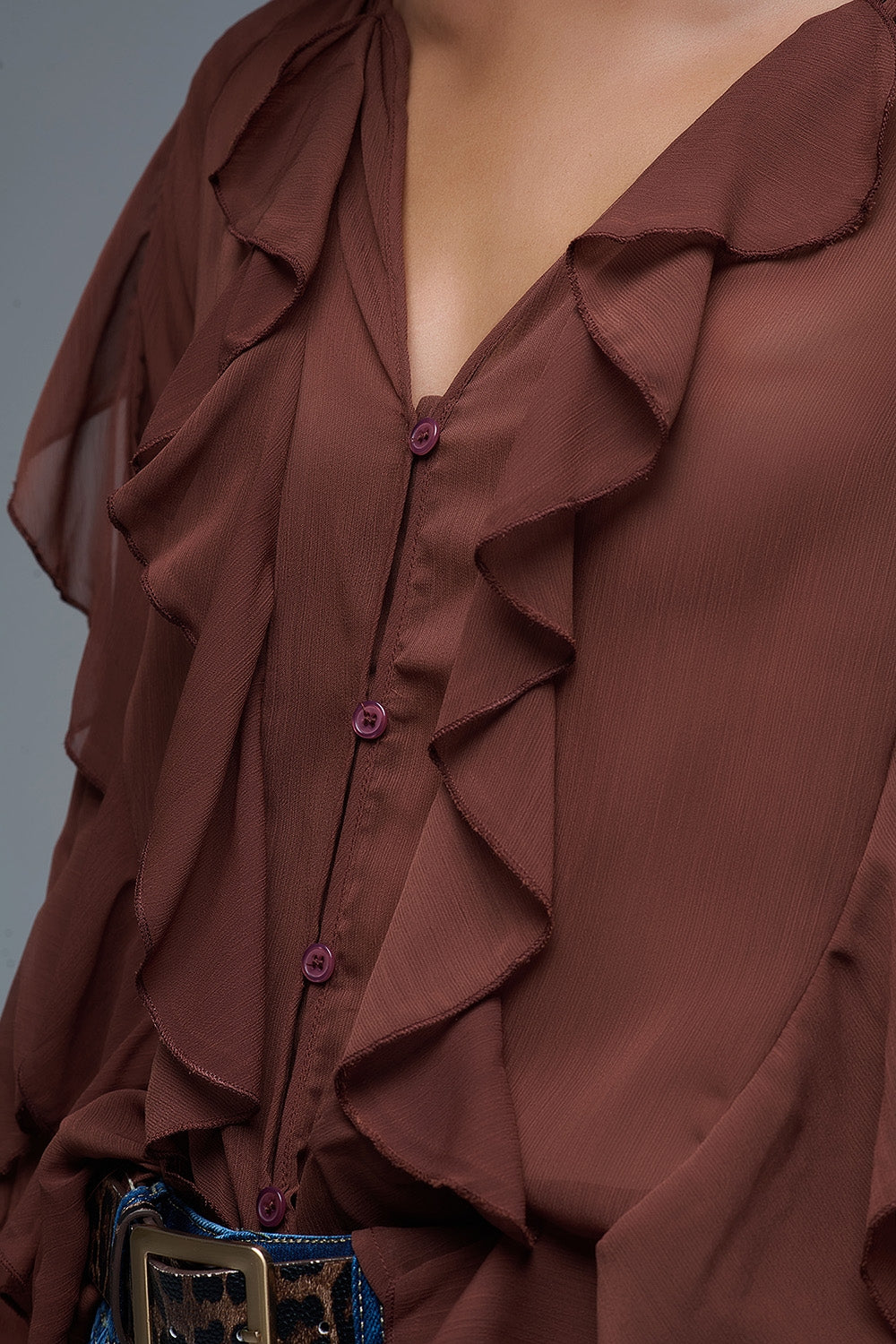 BLUSA COM FOLHOS