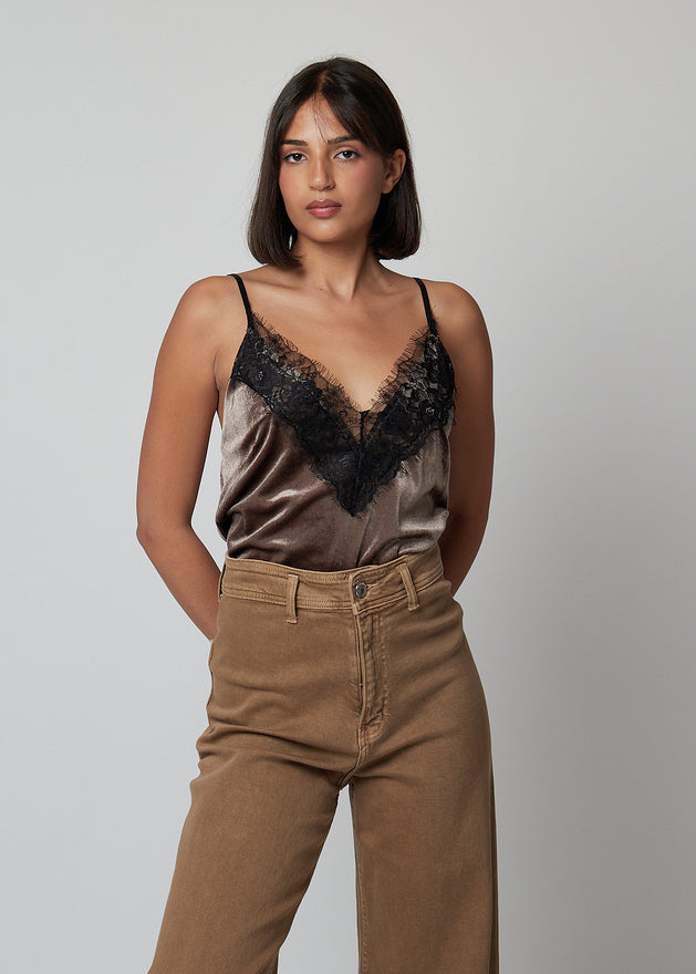 TOP VELUDO COM RENDA