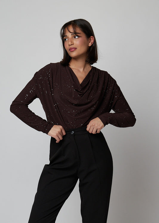 BLUSA CONTRASTE BRILHOS